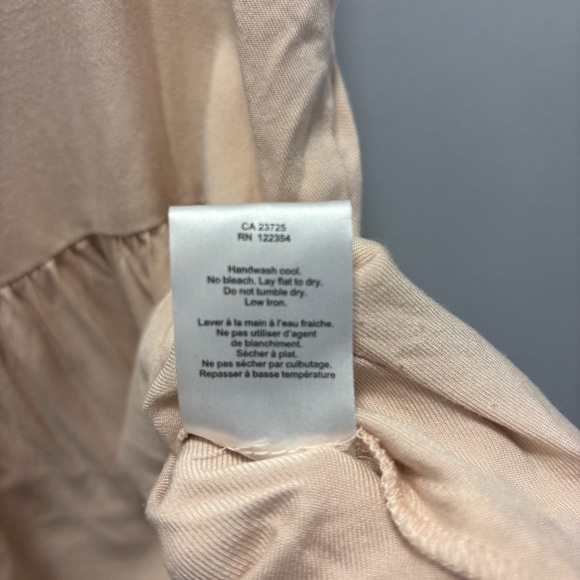 Aritzia Talula rayon tank top with adjustable straps - Picture 8 of 8